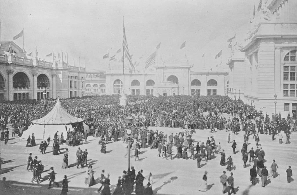 The Administration Plaza during the parade on Chicago Day, October 9, 1893, at the World's Columbian Exposition in Chicago, Illinois.