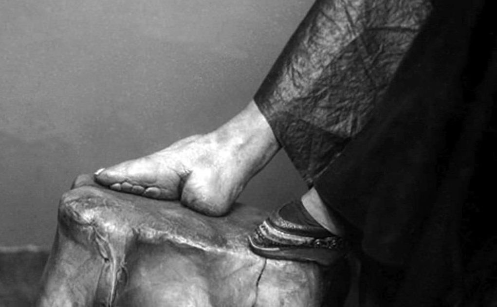 Chinese women Bound Feet