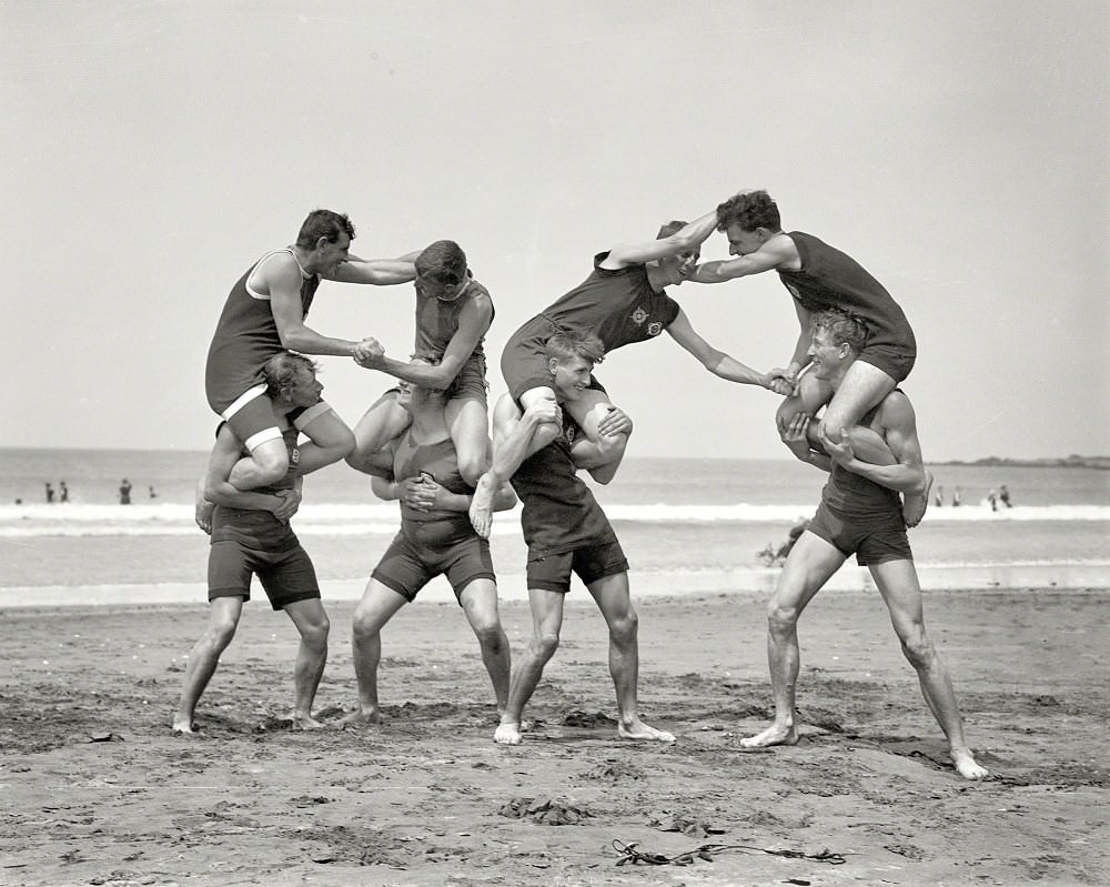 Maranui Surf Life Saving Club 'cock fighting' at Lyall Bay, Wellington, 1914