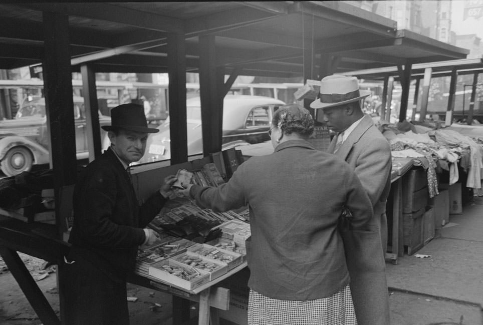 Life of African-Americans in Chicago's South Side in 1941 Through Fascinating Historical Photos