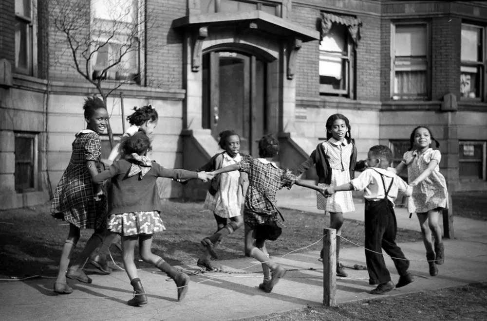 Life of African-Americans in Chicago's South Side in 1941 Through Fascinating Historical Photos