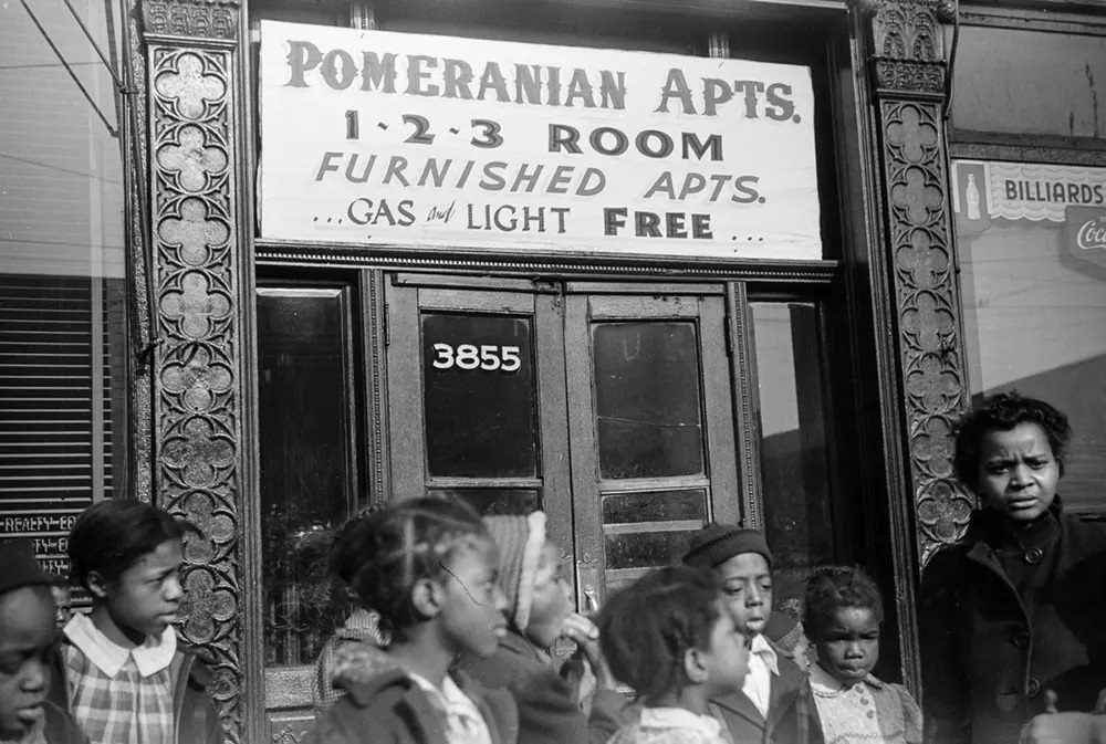 Life of African-Americans in Chicago's South Side in 1941 Through Fascinating Historical Photos