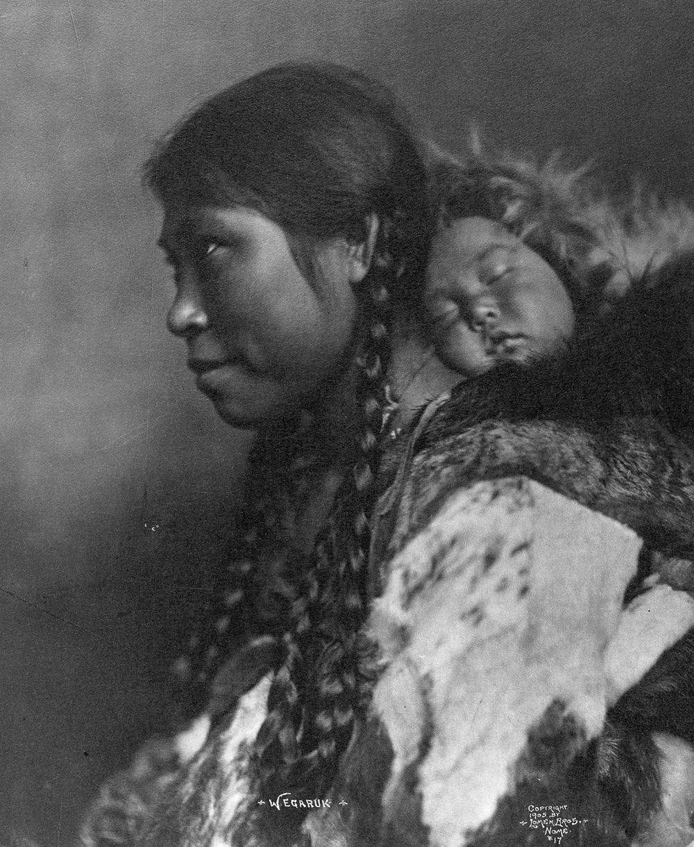 Mother and child. 1905.