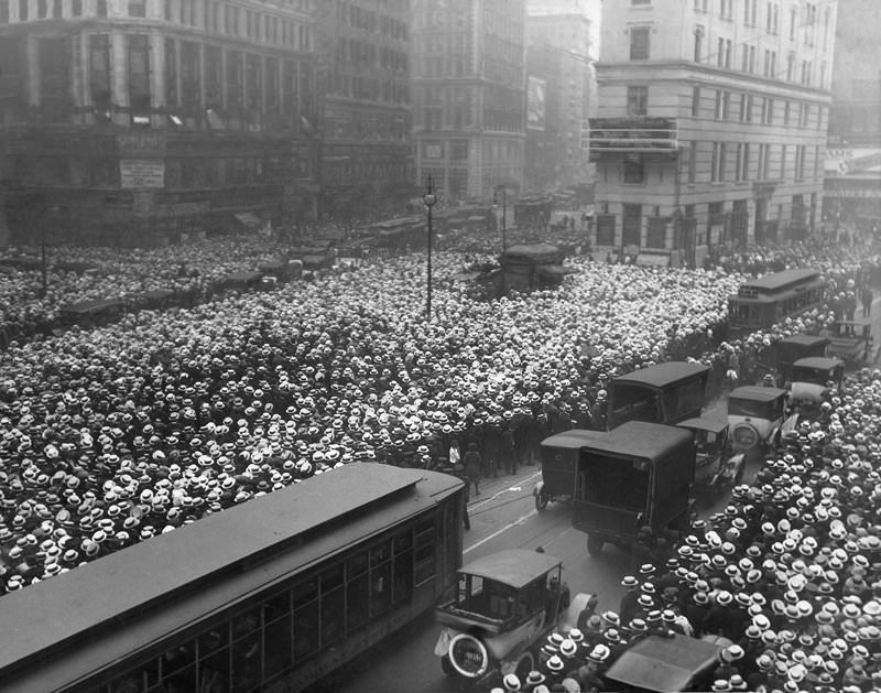 In July 1921, a crowd reportedly consisting of approximately 10,000 men gather outside the New York Times building