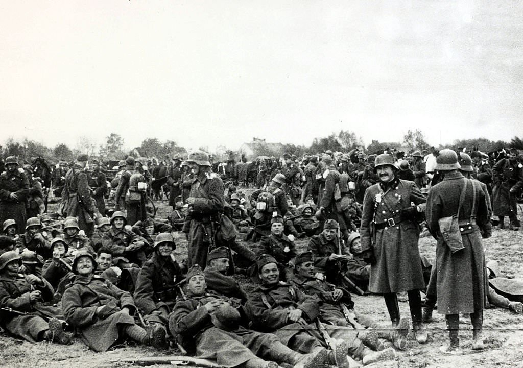 Hungarian troops on the march during the occupation of Zone A, consisting of parts of the Csallokez, ceded to Hungary by Czechoslovakia.