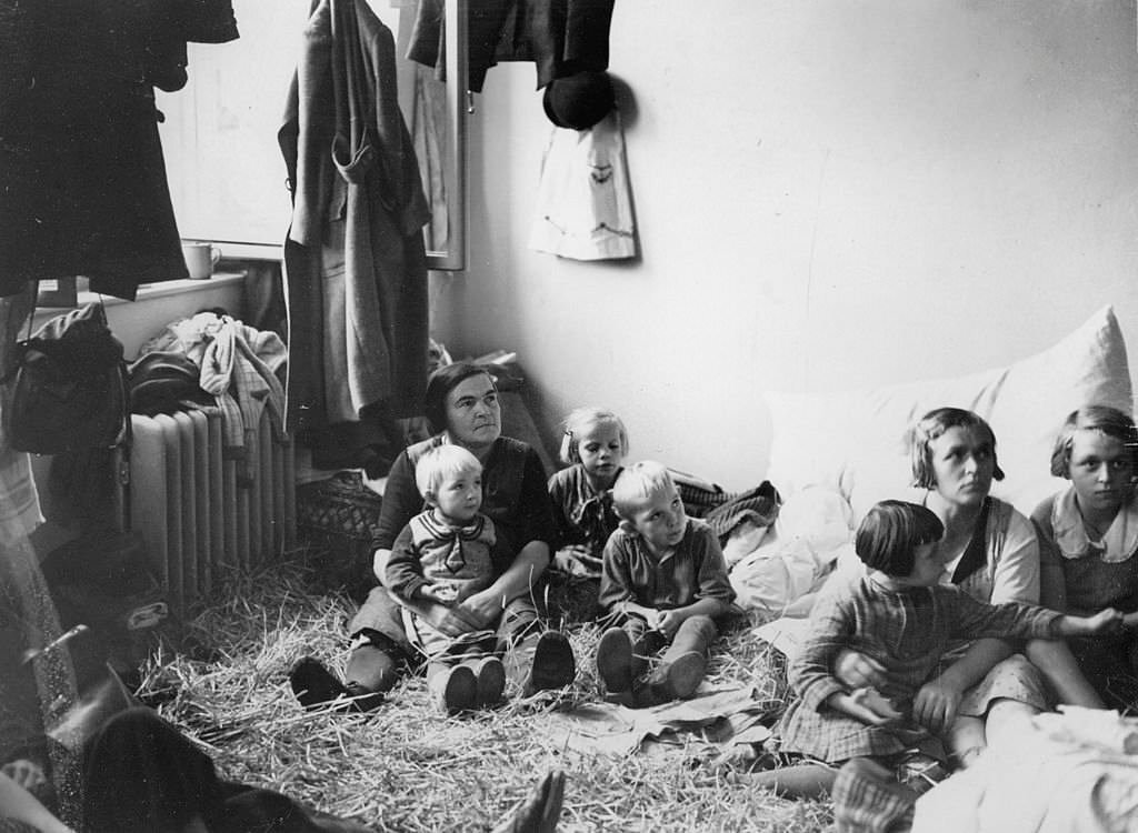 Czech refugees from the german settelment area in the bohemian countries, so called Sudetenland after the invasion of the German armed forces, 1938