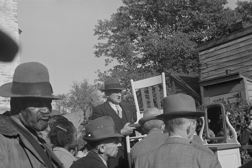 Furniture auction, Hagerstown, Maryland