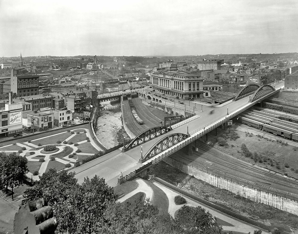 Union Station showing Charles Street and Jones Falls, Baltimore, Maryland, circa 1917