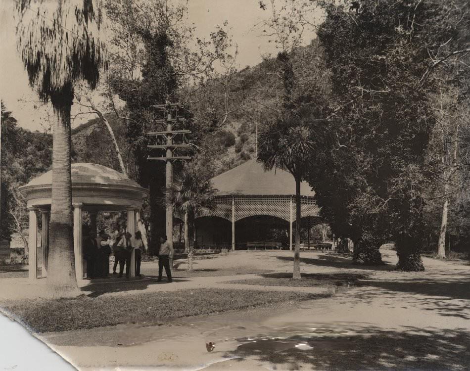 Pagoda & Carousel, 1915