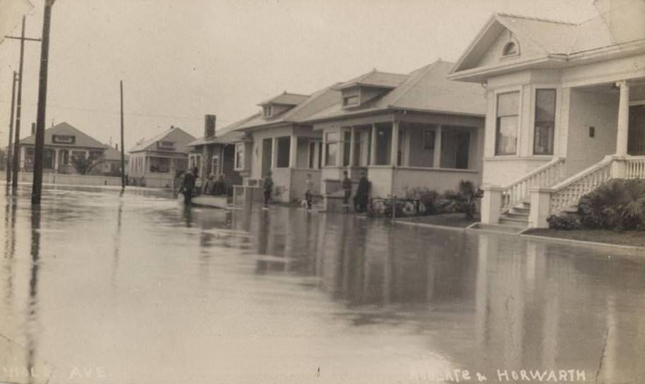 Viola Avenue was between Market Street and Orchard Street (Almaden Road), and Auzerais Avenue and Balbach Street, 1911