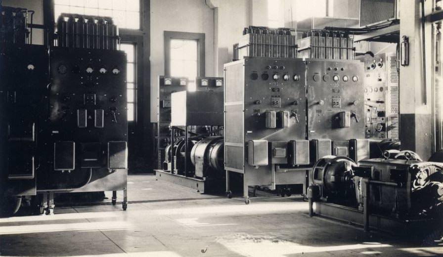 Marsh Station interior, 1932