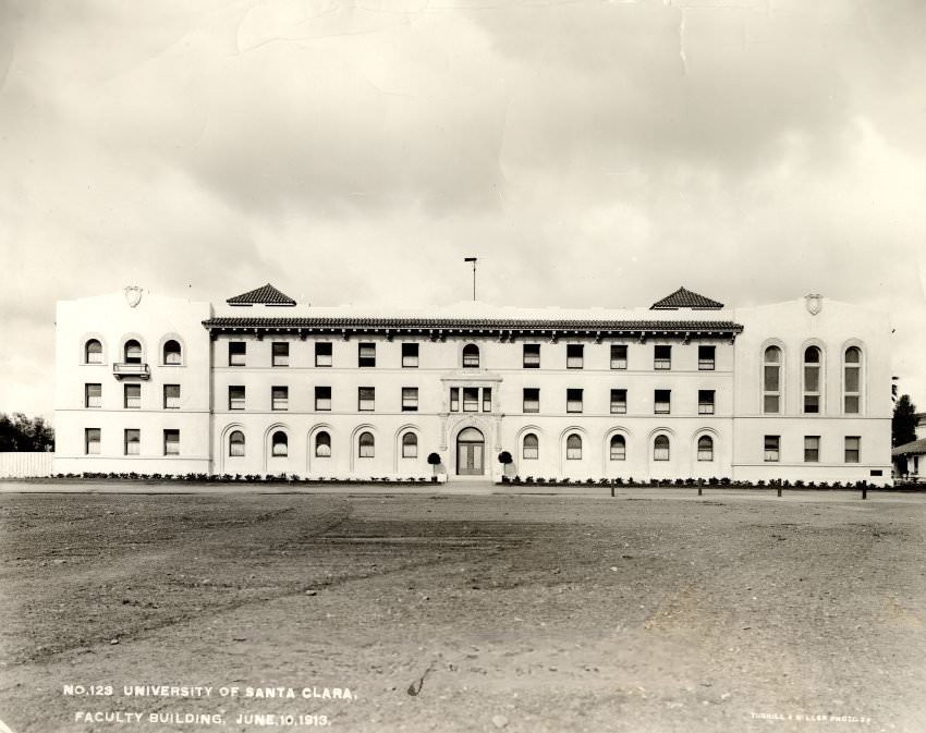University of Santa Clara Faculty Building, 1913