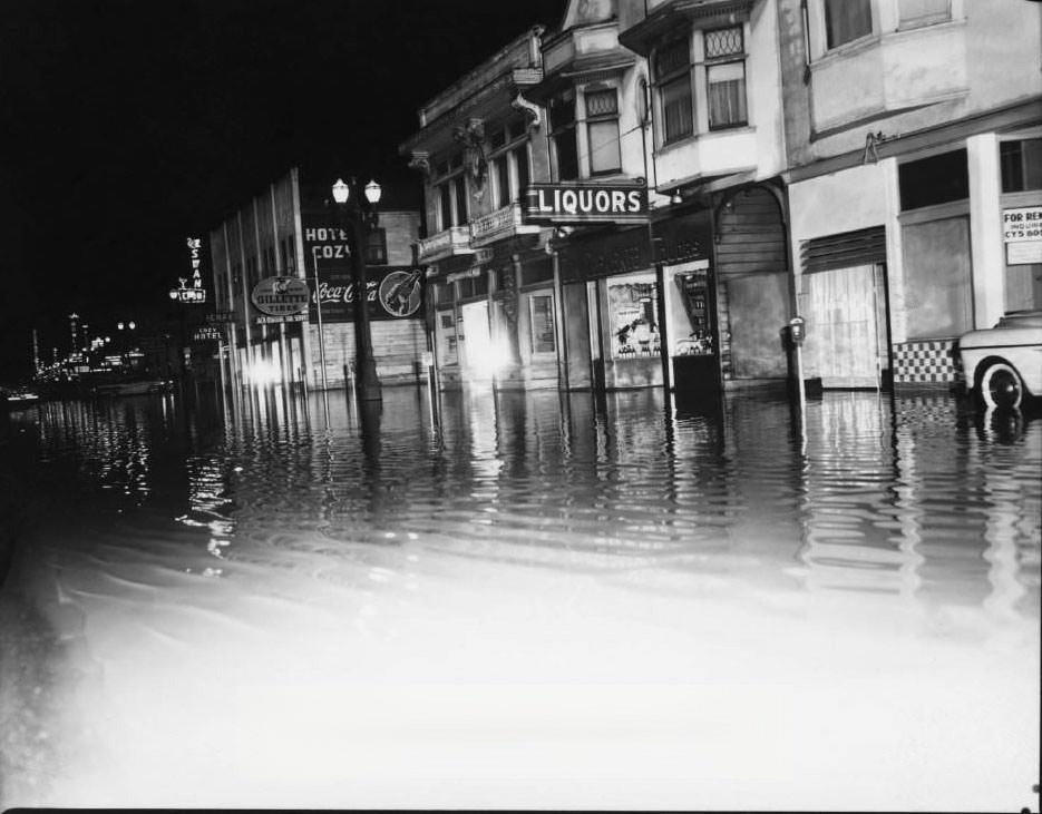 The corner of Santa Clara and River Streets, San Jose, California during the 1958 flood.