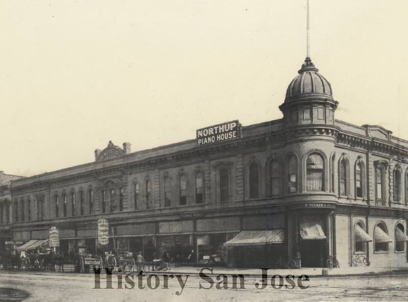 De Saisset building on corner of 2nd and Santa Clara Streets, San Jose, 1895