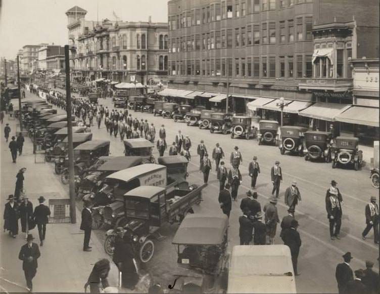 I.O.O.F. Parade, 1919