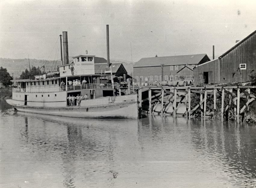 Steamer Zinfandel, owned by C. C. Carpee Company, 1885