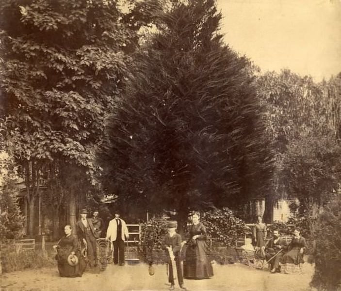 Bray Family at Roseland, Scott Lane, 1872
