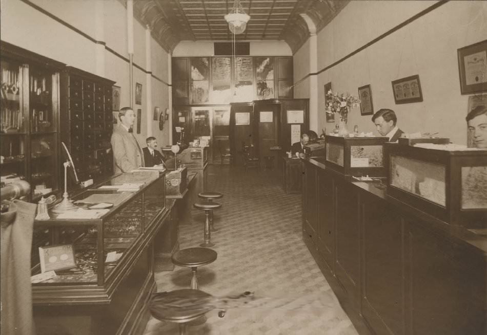 Foster Optical Co., 1910