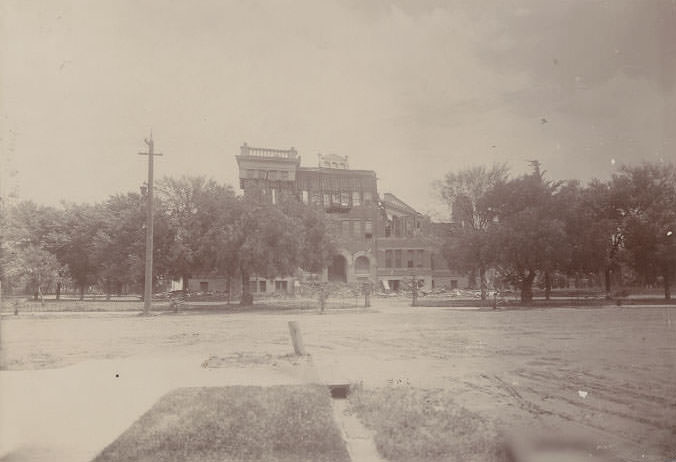 San Jose High School, 1906