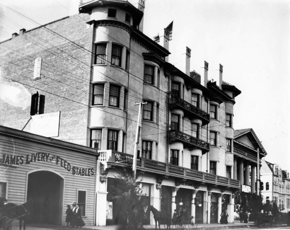 Hotel Saint James, 1900