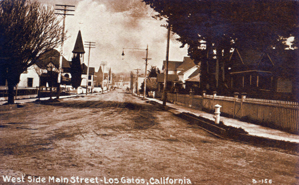 Postcard of West Main Street in Los Gatos, 1900