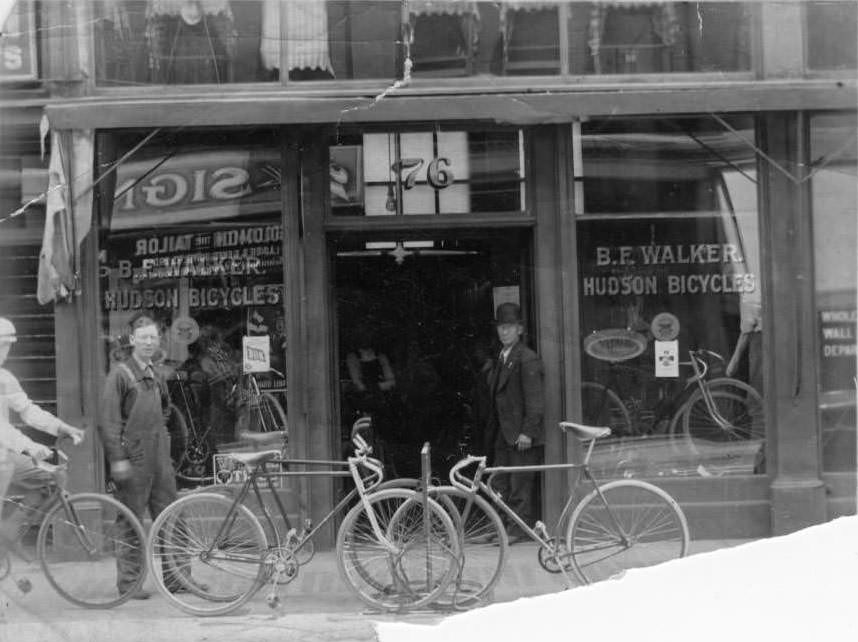 1919, San Jose, East San Fernando, B. F. Walker bicycle shop, 1919