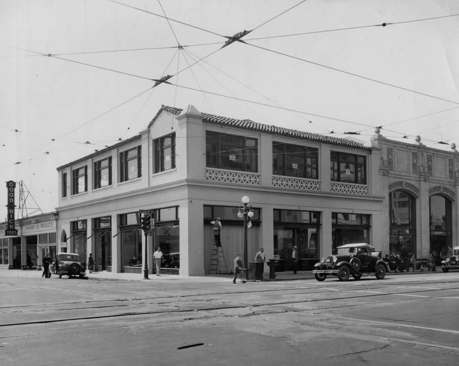Robert F. Benson's multiple-use building, 1936