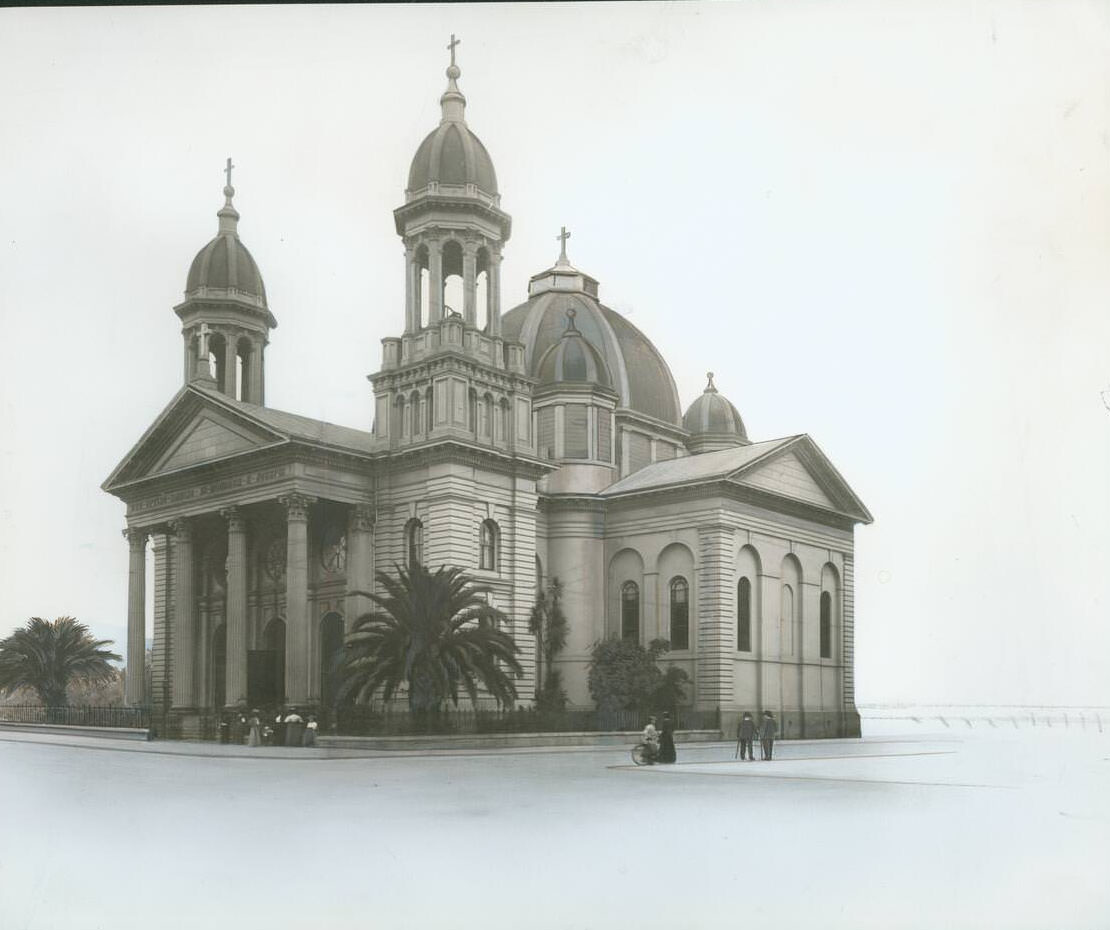 Exterior view of the Cathedral Basilica of Saint Joseph in San Jose, 1900