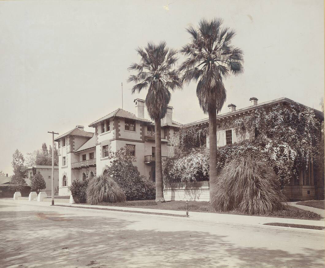 Exterior view of St. Clair Club, San Jose, 1900