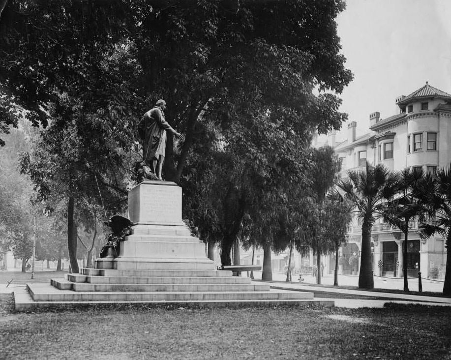 St. James Park William McKinley monument, 1903