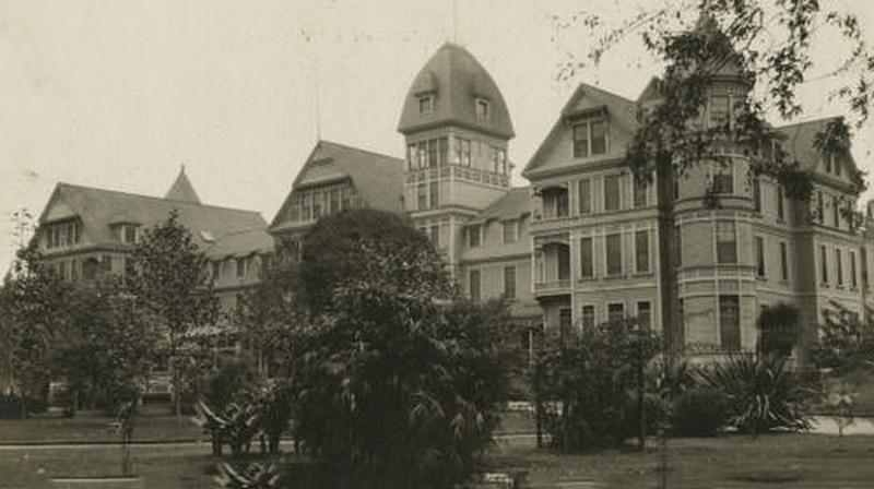 Hotel Vendome, 1910