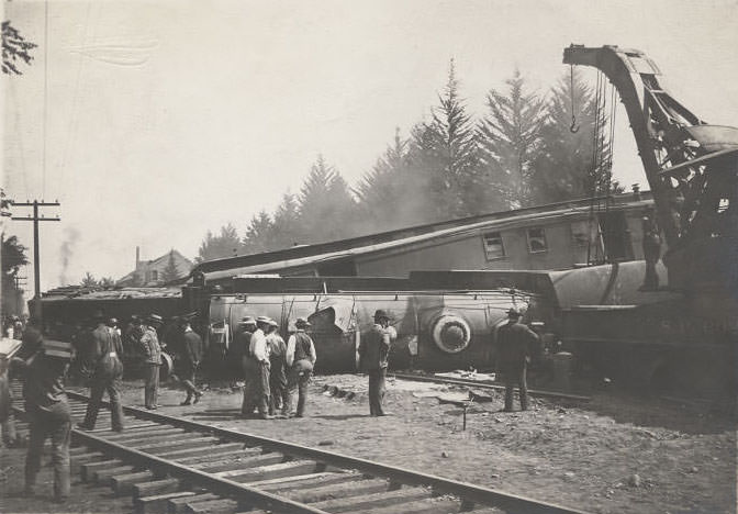 Wreck of Overland Limited near San Jose, 1906