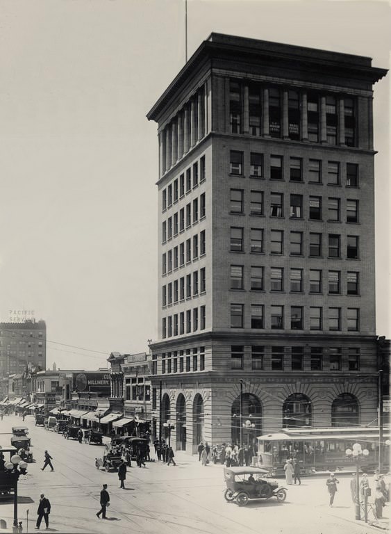 First National Bank, 1911