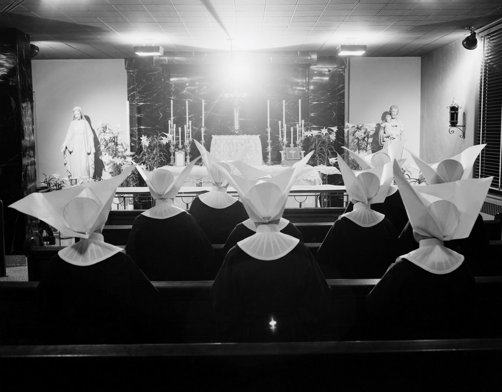 Nuns attending Mass at O'Connor Hospital Chapel, San Jose, 1957