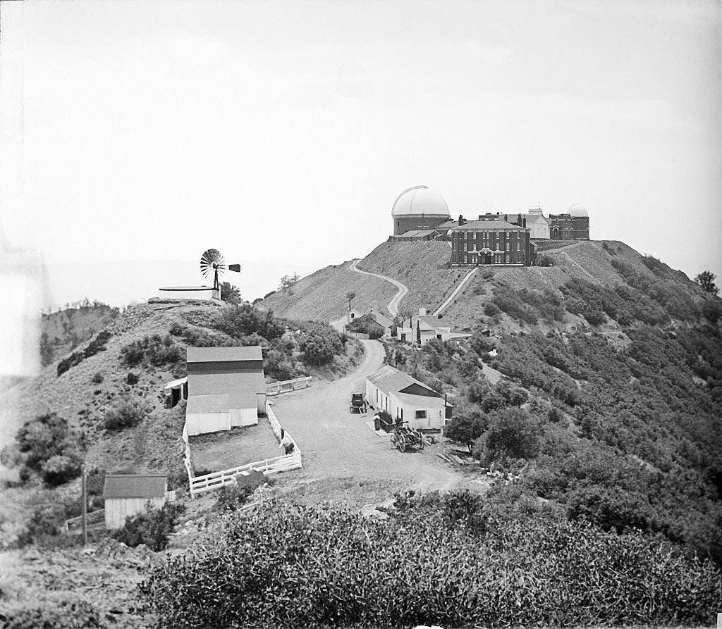 Lick Observatory in California, 1930