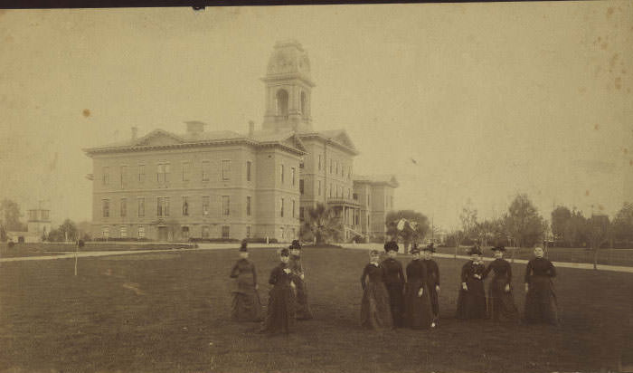 Students on the lawn of San Jose State Normal School, 1895