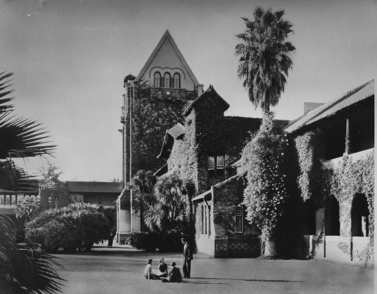 San Jose State College campus scene, 1955