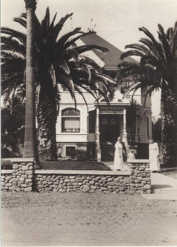 Sarah E. Lester in front of her home on Lincoln Avenue, San Jose, 1914