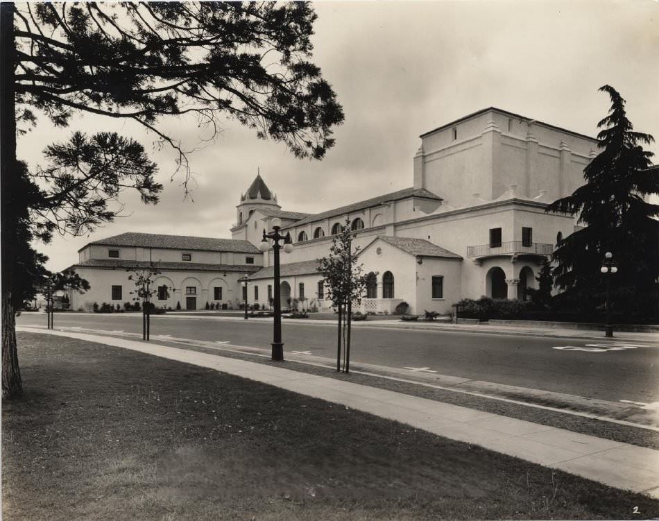 Civic Auditorium, San Jose, located at West San Carlos Street near Market Street, 1937