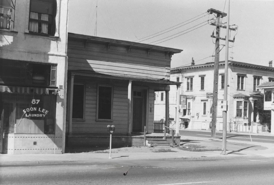 House on North San Pedro Street, 1900s