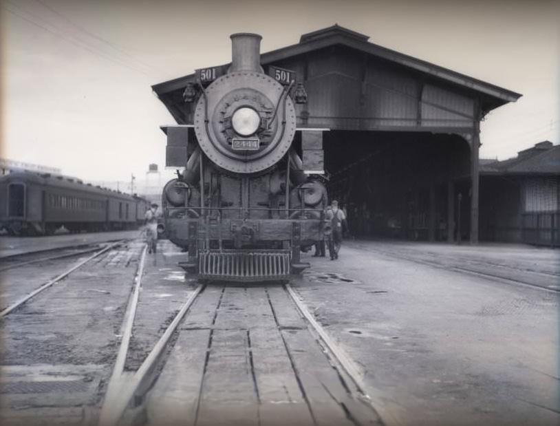 Southern Pacific Train Engine #501, 1936