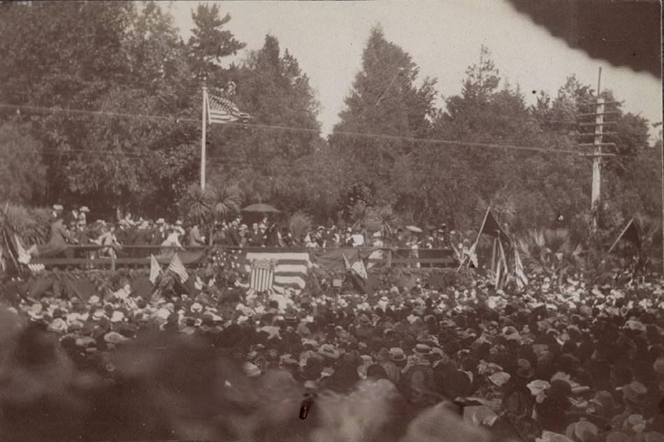 President McKinley in St. James Park, 1901
