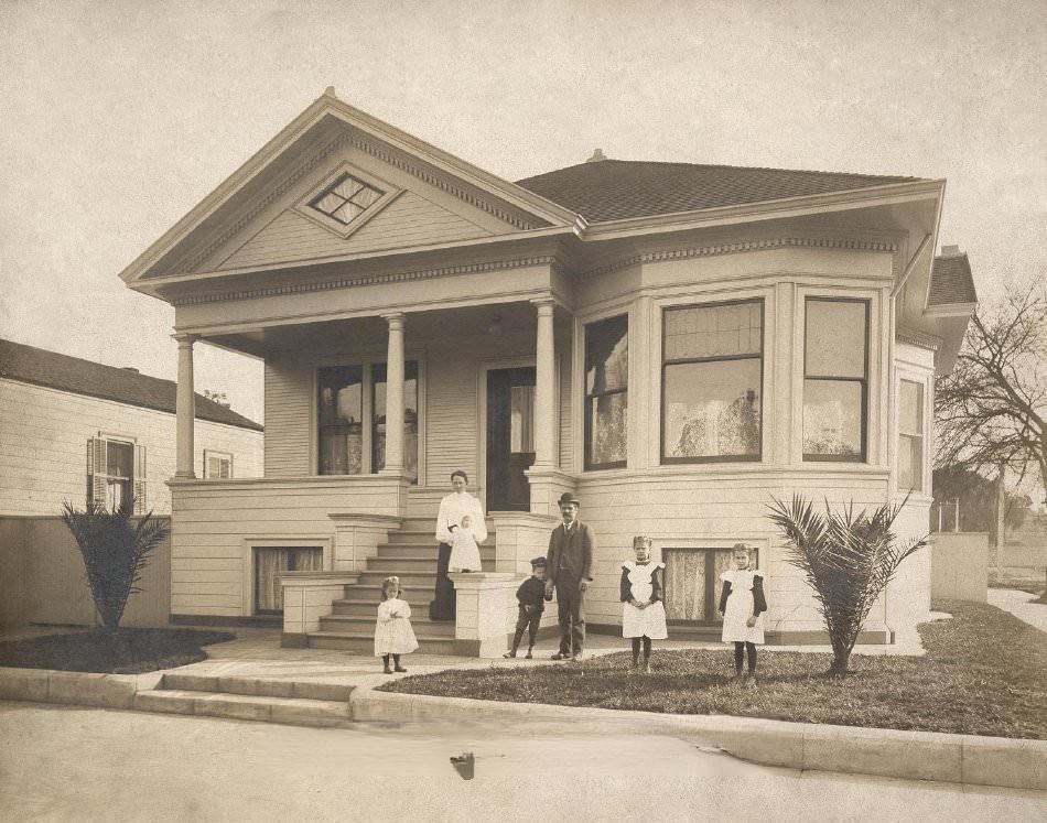 Pasetta family home, San Jose, 1905