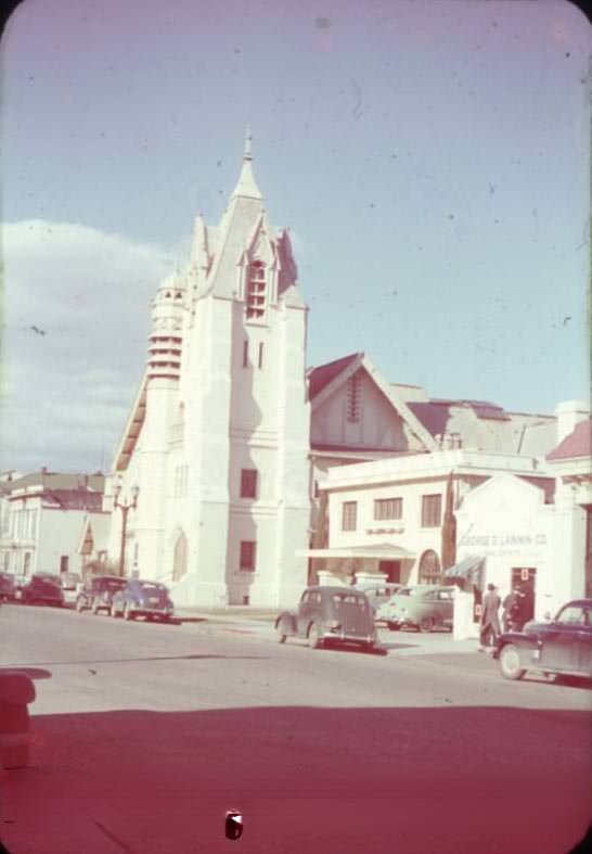 Church located at 60 North Third. George D. Lannin Company real estate and insurance is next to it at 34 North Third, 1949