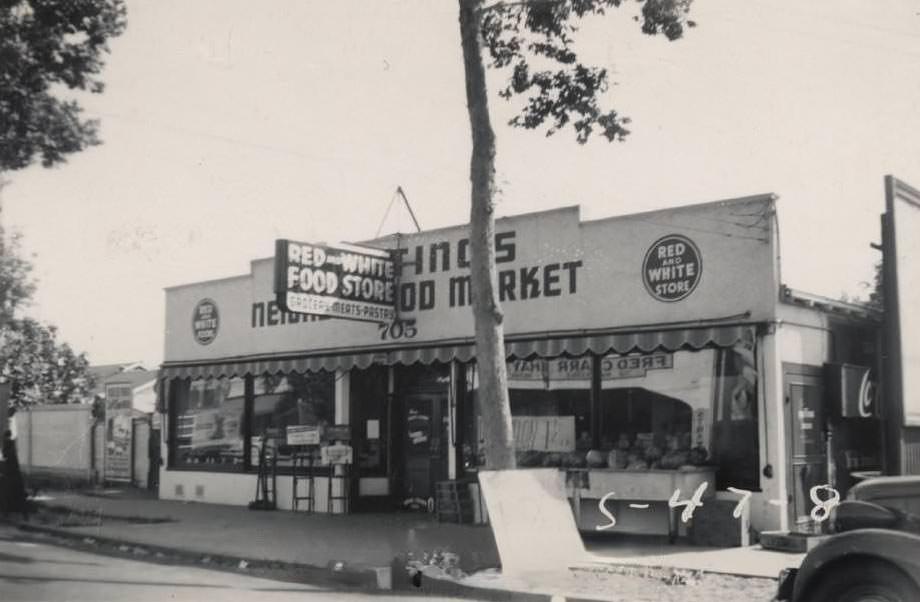 Murphy Sabatino's Grocery, Red and White Food Store at 705 North Thirteenth Street, San Jose, 1940s