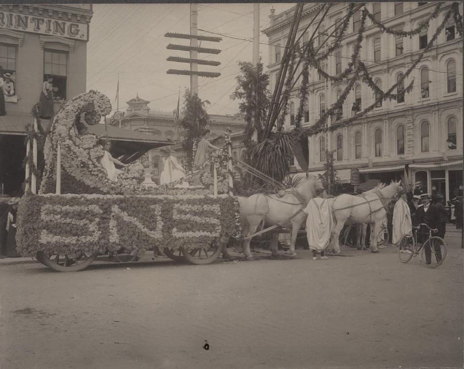 Rose Carnival 1901, Florence Cunningham San Jose State Normal School Float (ca) Market & Santa Clara Streets, 1901