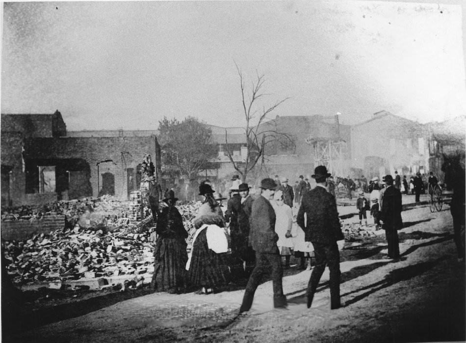 Ruin of Chinatown after the May 1887 fire.