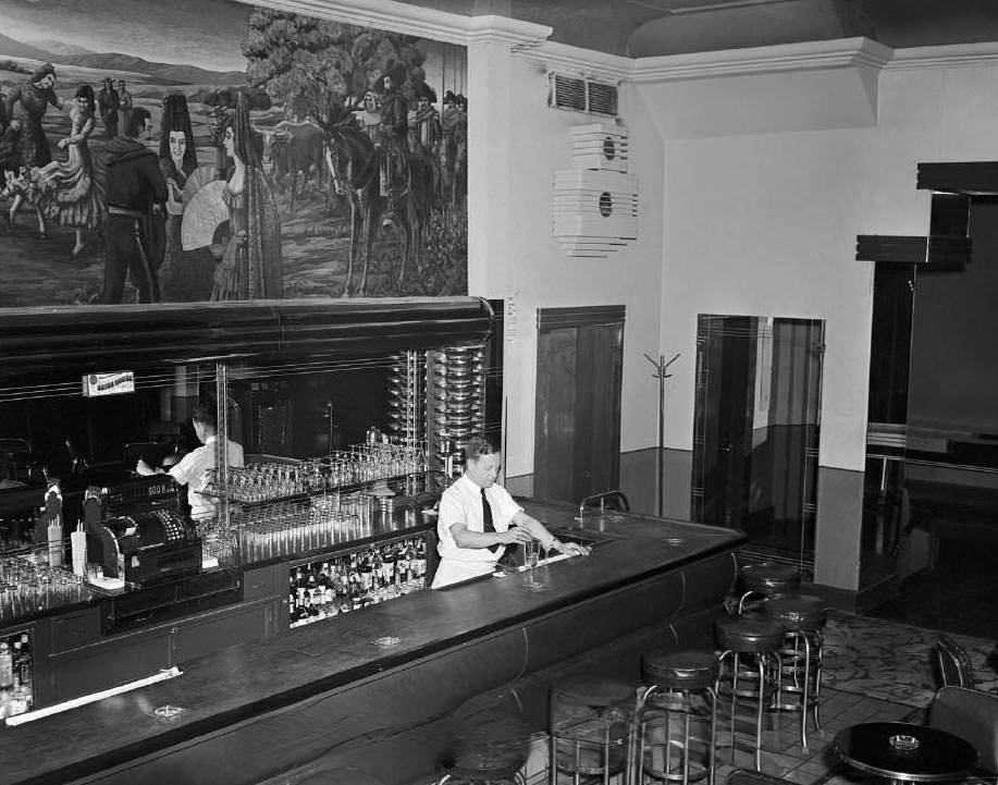 Hotel De Anza Tap Room, 1947