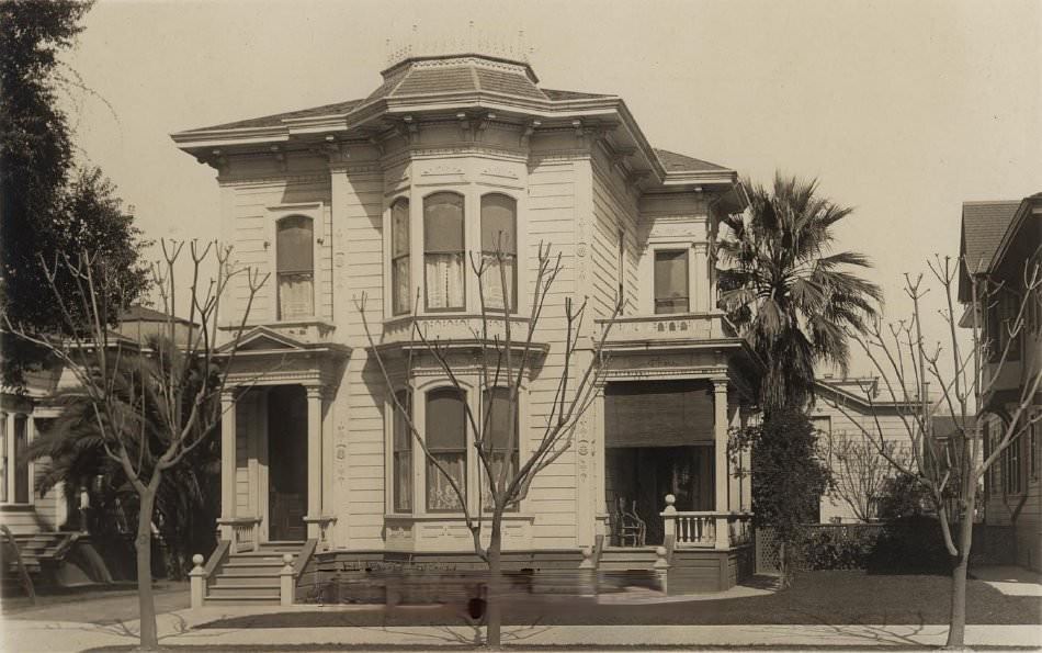 Charles Doerr Home at 226 South Second Street, 1909