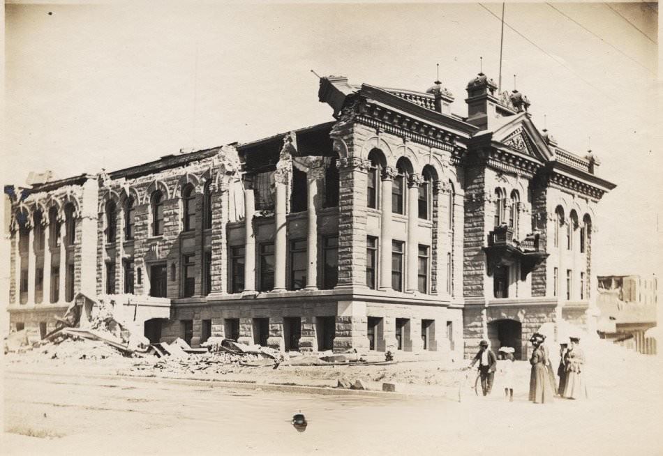 Hall of Justice, 1906